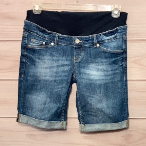 H&M Maternity Shorts Size: S