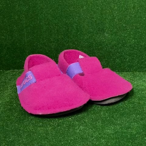 Crocs Toddler Slippers Size: 07