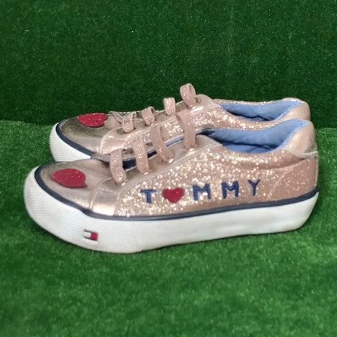 Tommy Hilfiger Toddler Sneakers Size: 07