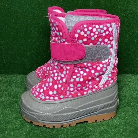 L.L. Bean Toddler Snowboots Size: 06