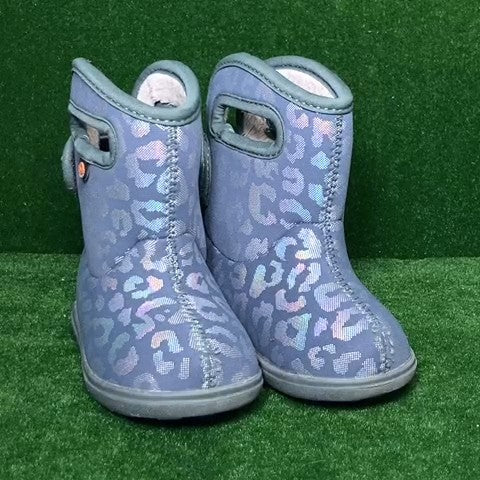 Bogs Toddler boots Size: 05