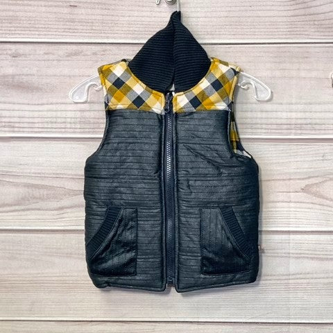 Fouganza Boys Vest Size: 04