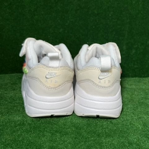 Nike Sneakers Size: 09