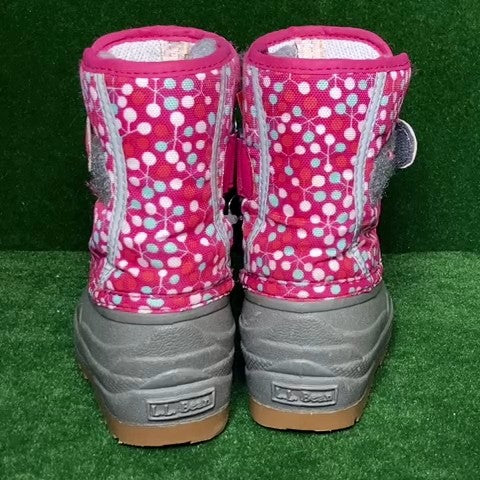 L.L. Bean Toddler Snowboots Size: 06