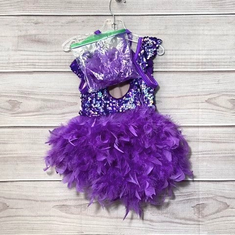 Feathers Girls Costume Size: 04