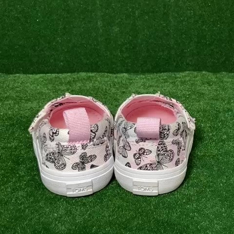 Toms Toddler Sneakers Size: 04