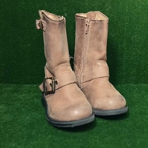 Frye Toddler boots Size: 05