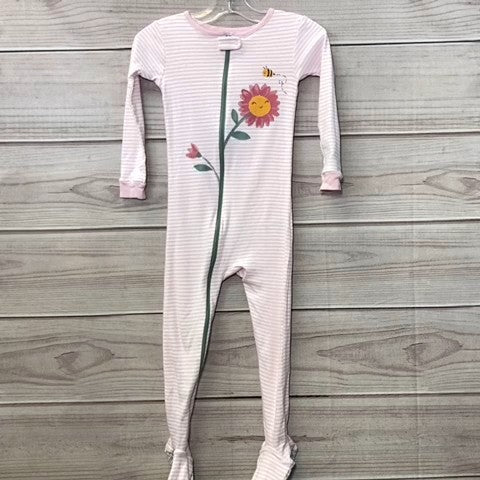 Carters Girls PJ's Size: 04