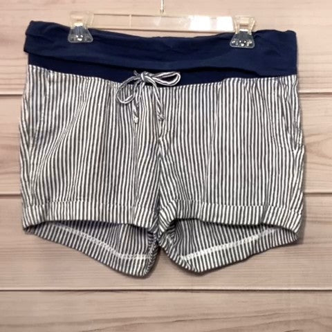 Old Navy Maternity Shorts Size: S