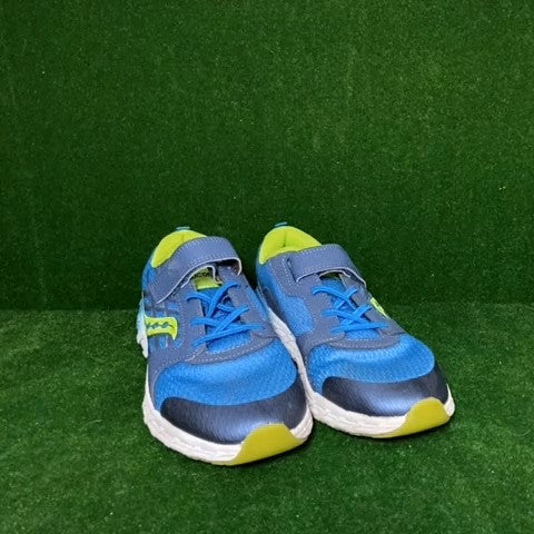 Saucony Sneakers Size: 04 1/2