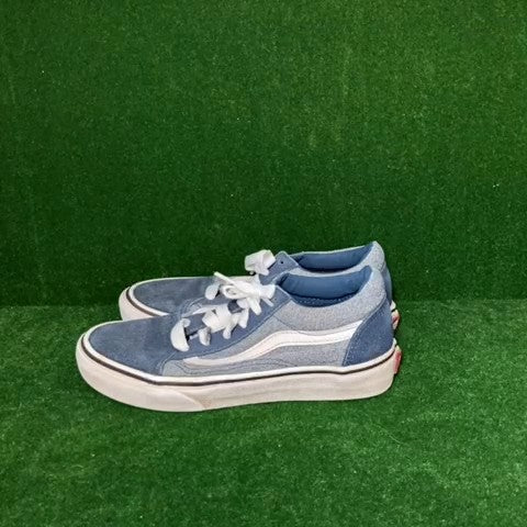 Vans Sneakers Size: 03