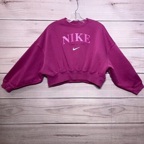 Nike Girls Pullover Size: 08