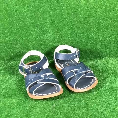 Saltwater Sandals Size: 07