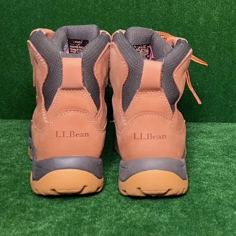 LL. Bean Snowboots Size: 01